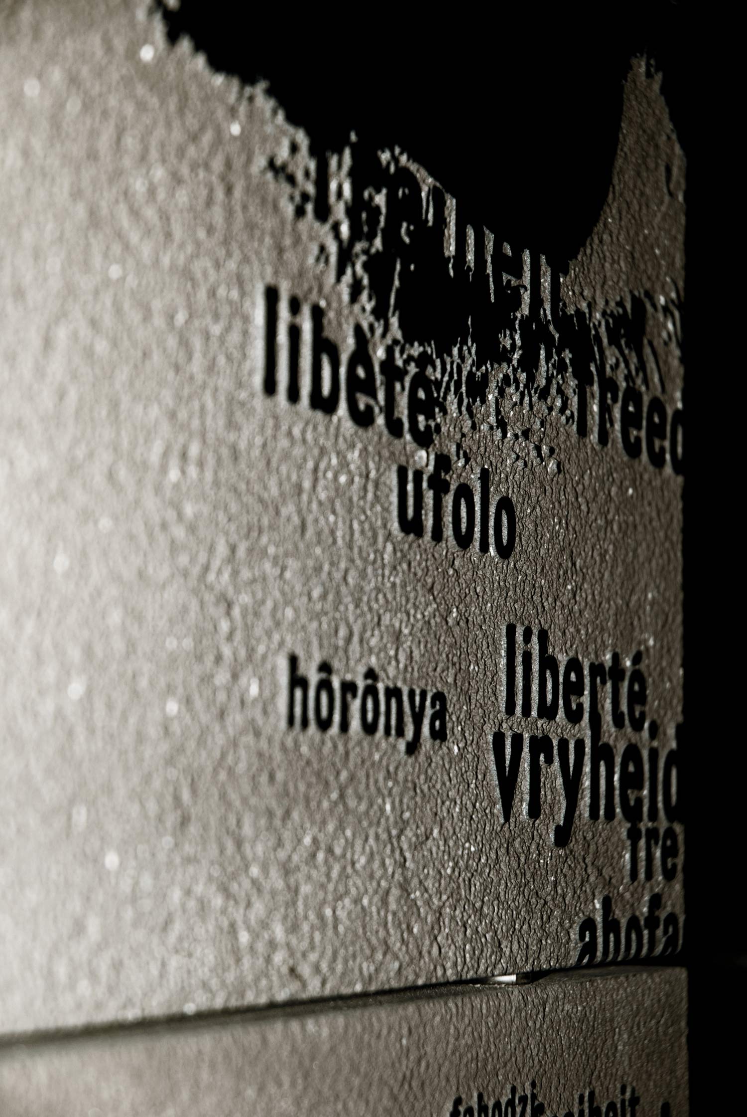 Memorial_lave_emaillee_sablee_serigraphie