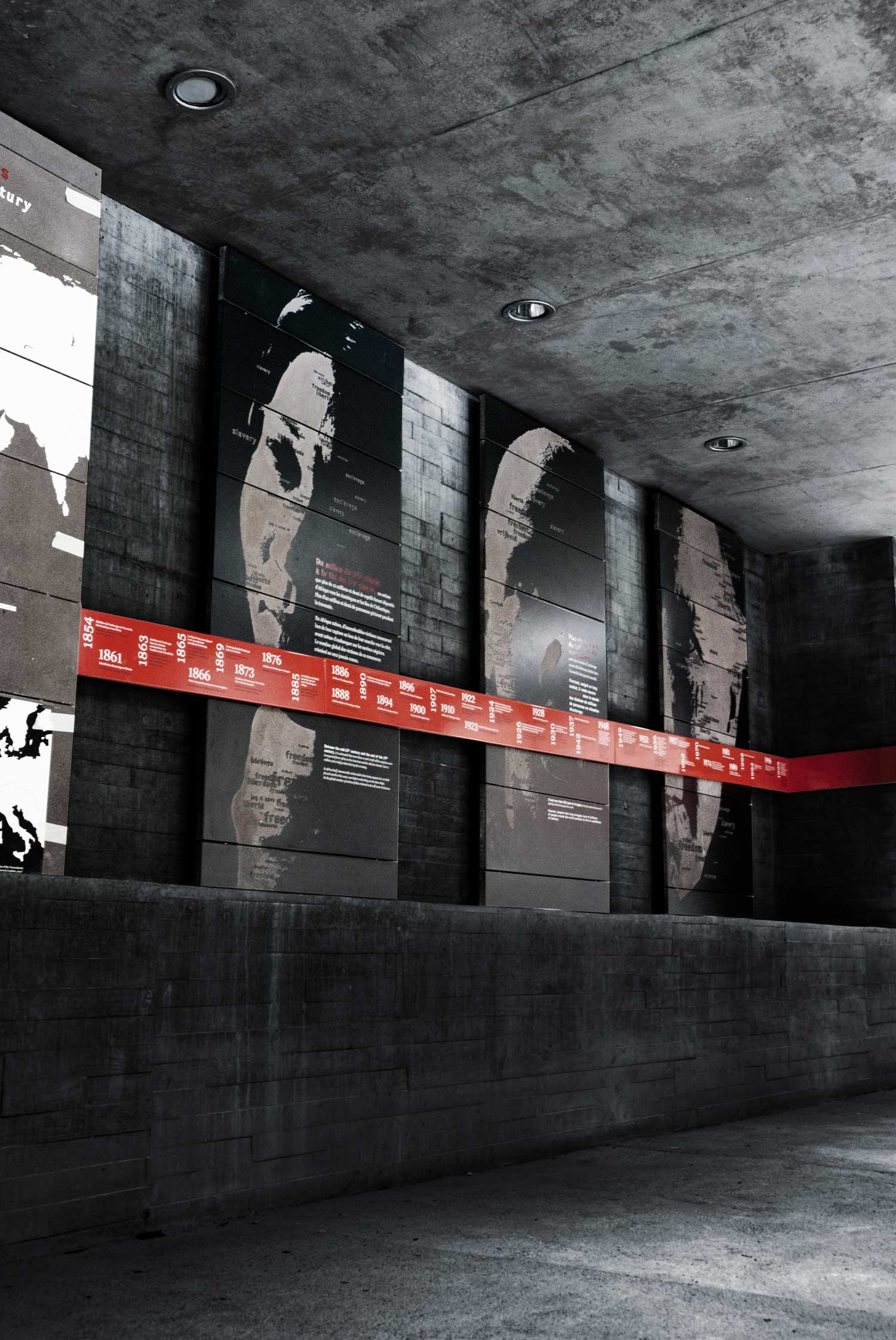 Memorial_lave_emaillee_sablee_serigraphie