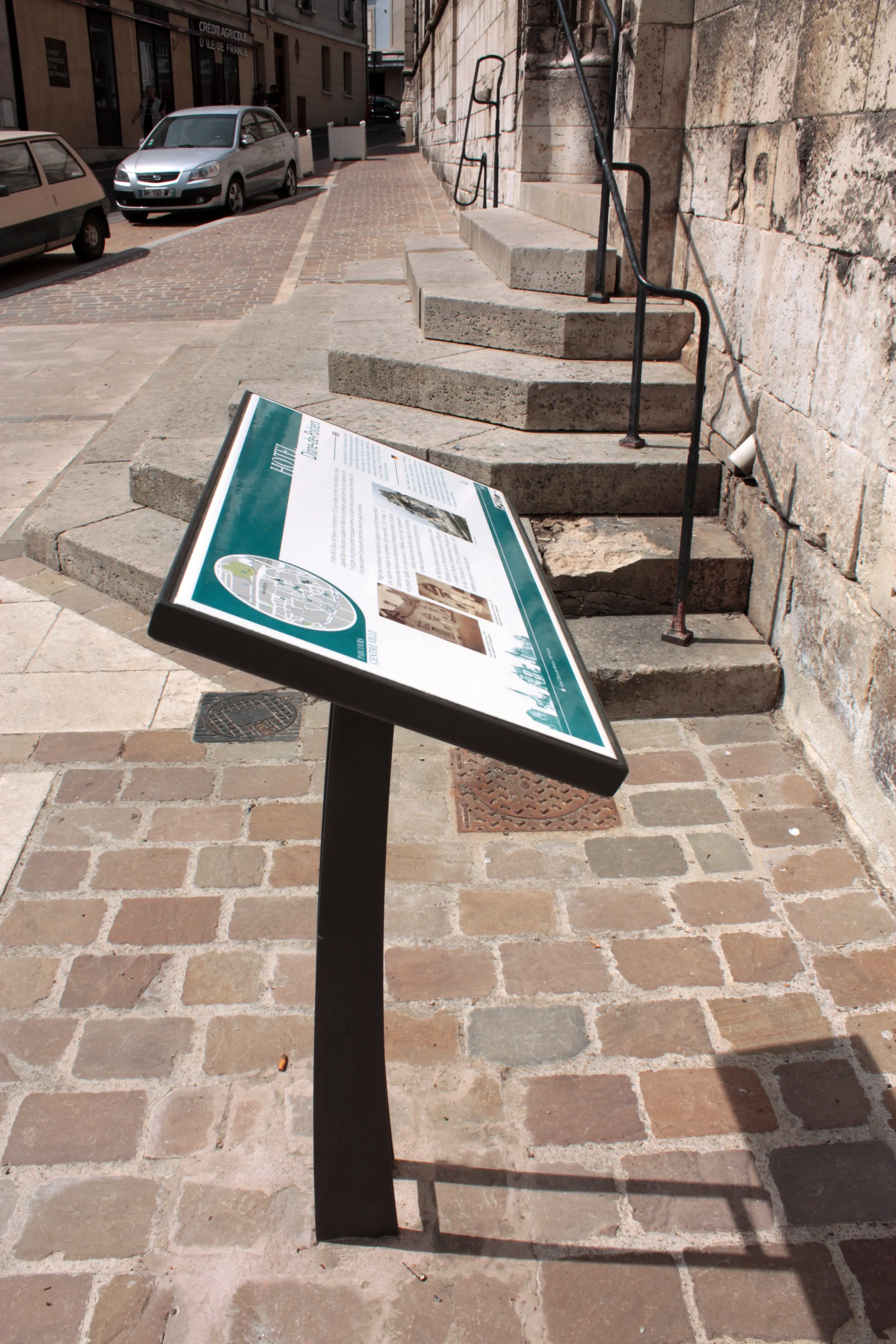 8 - Table de lecture pour signalétique du patrimoine.webp