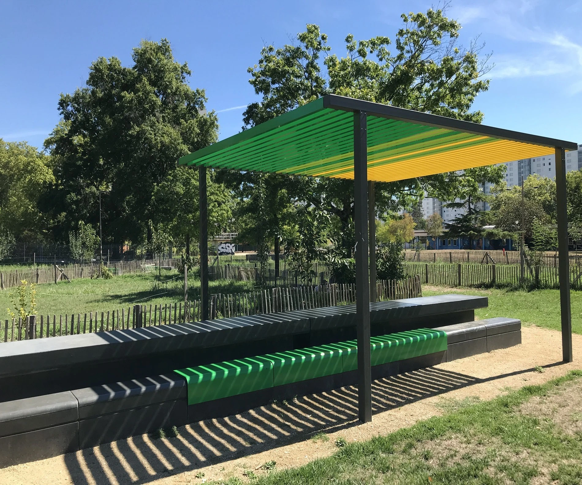 Bordeaux Grand Parc Bank.webp