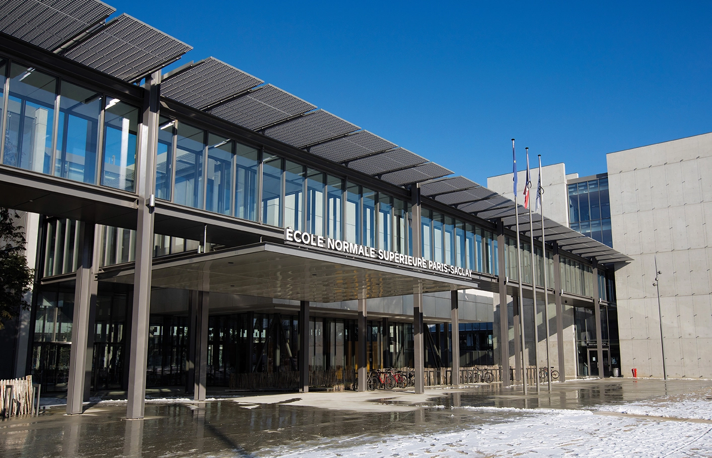 ecole-normale-superieure-paris-saclay-Leitsystem.webp