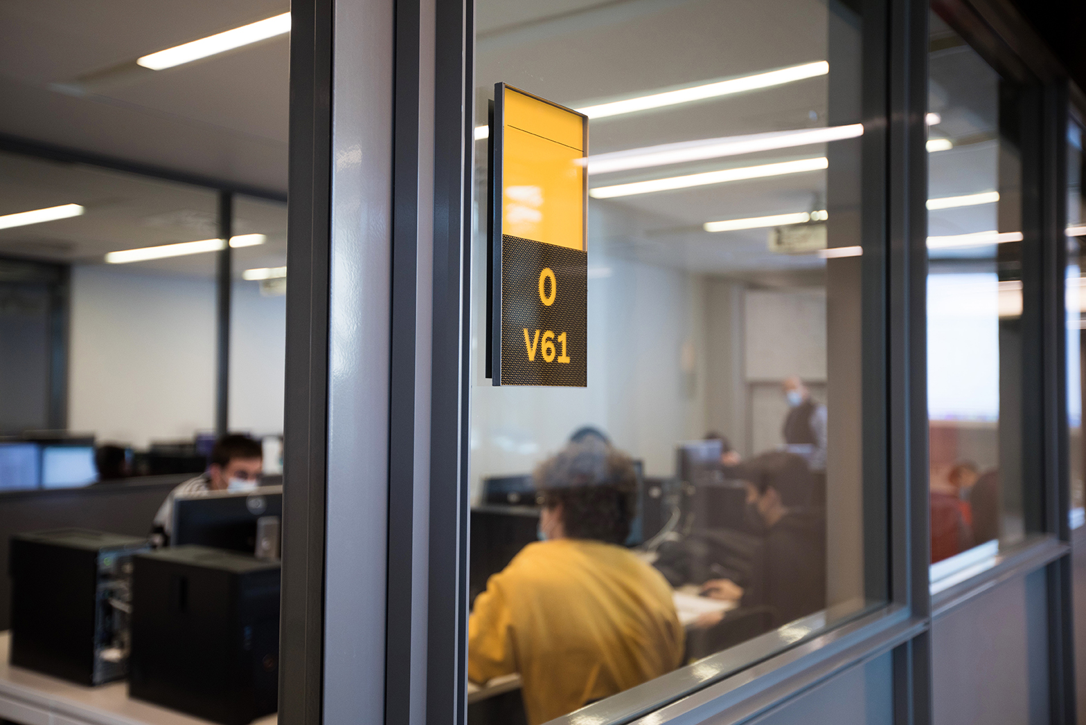 ecole-Normale-Superieure-Paris-Saclay-signaletique-lave