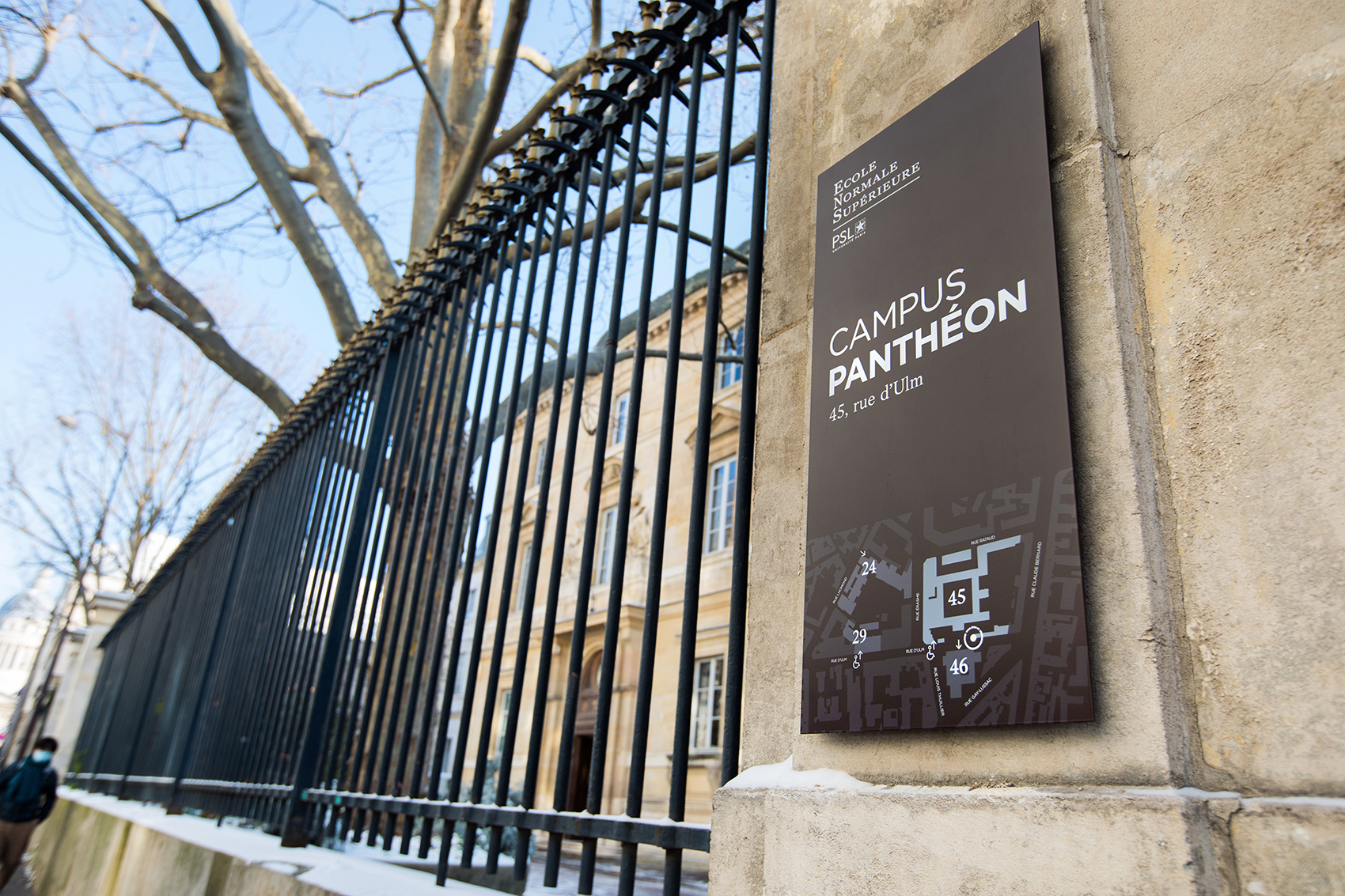 ens-ulm-psl-signaletique-tertiaire-exterieure