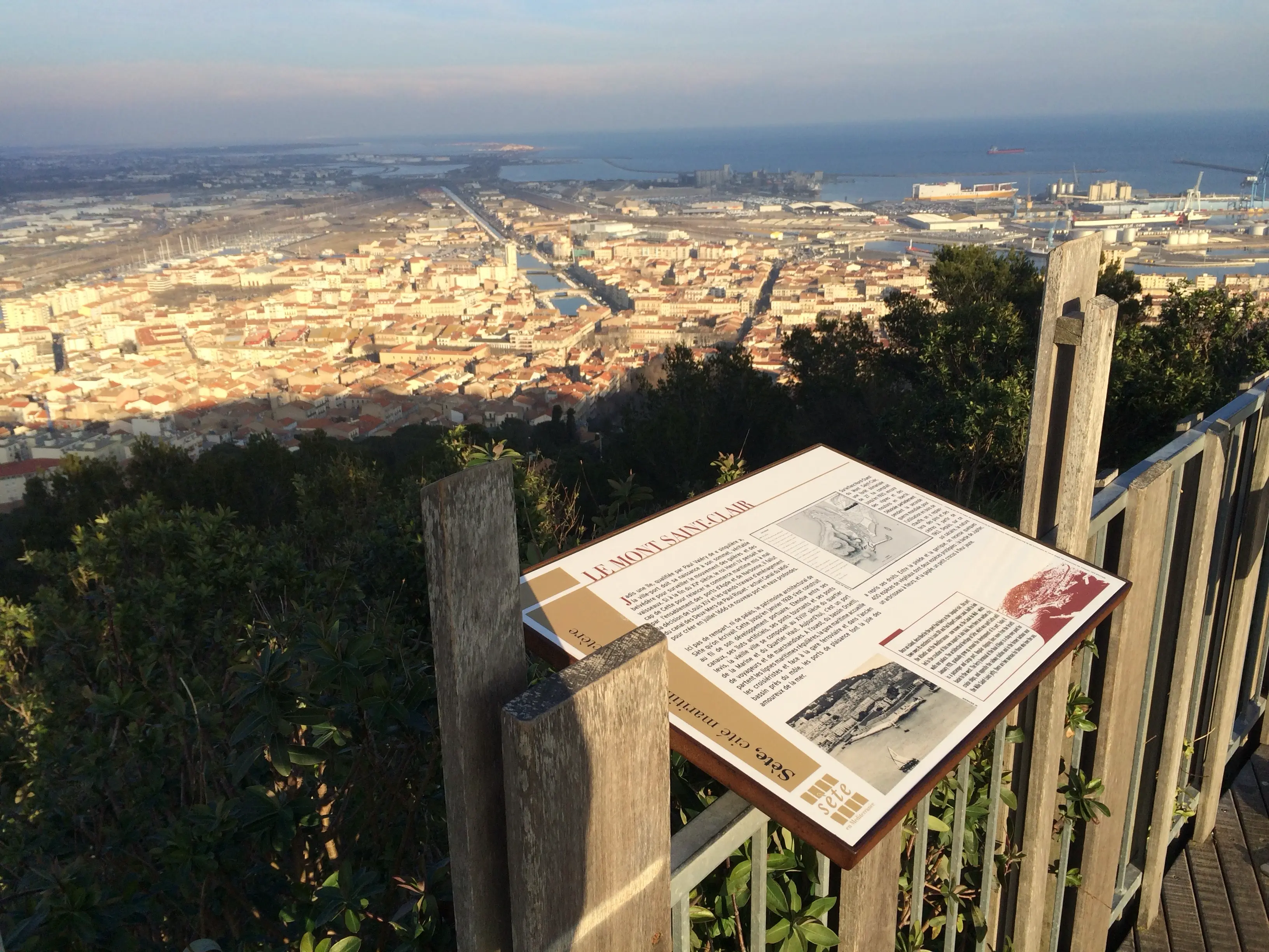 Fixation sur barrière IMG_3405.webp