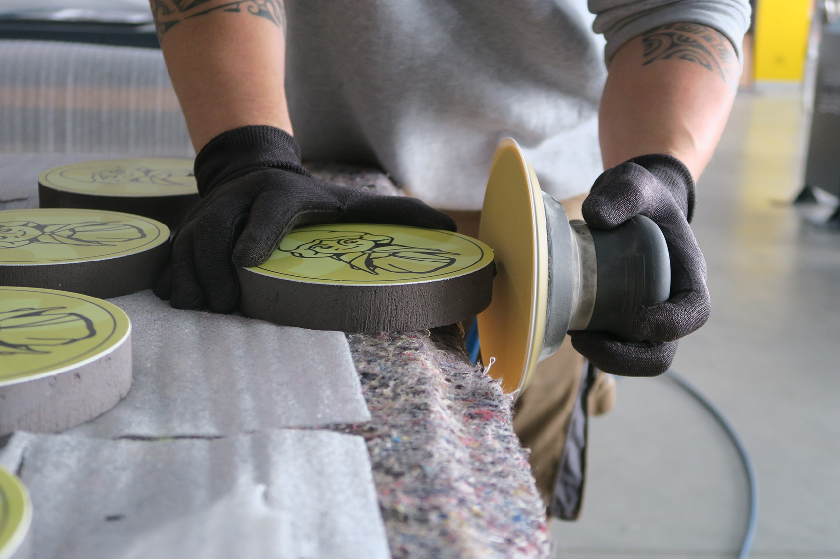 grand-reims-signaletique-lave-emaillee-pastille-sol