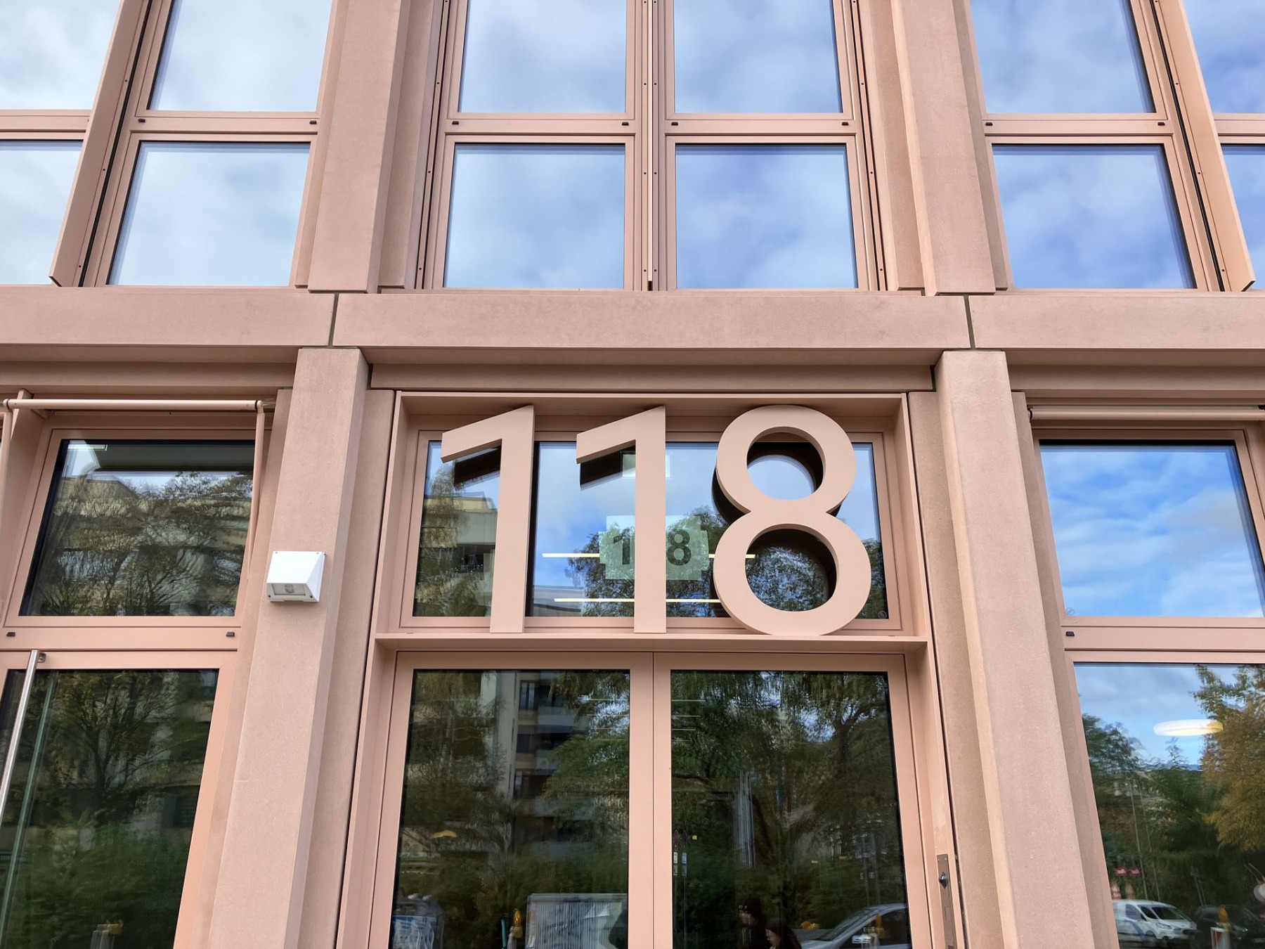 Hausnummernschild 2.JPG