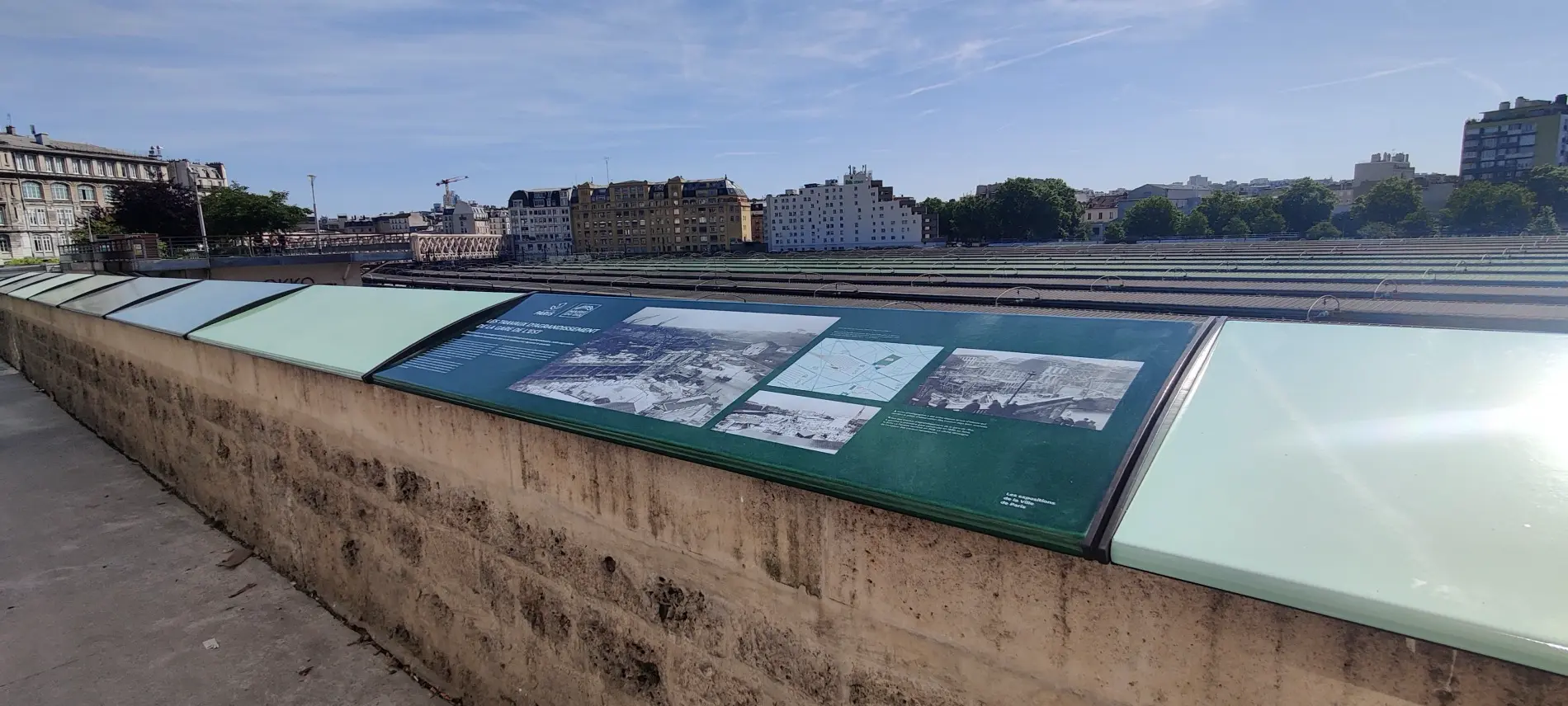 lave émaillée paris