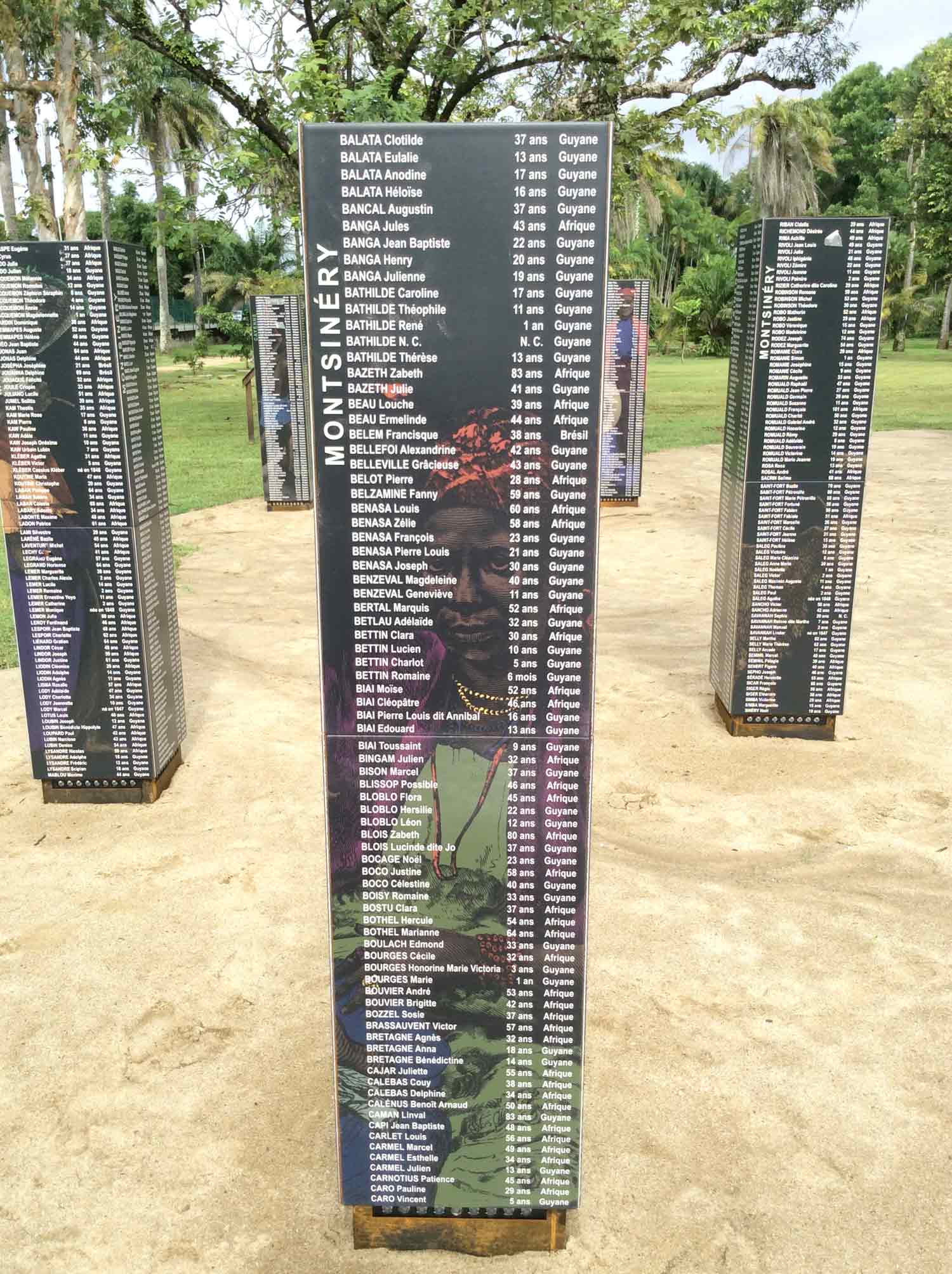 lave emaillee acier corten memorial totem