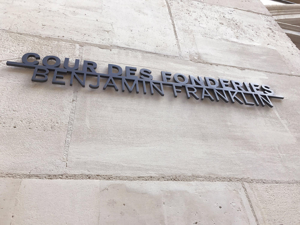 Monnaie_patrimoine_signaletique_sur_mesure_kakemono_serigraphie