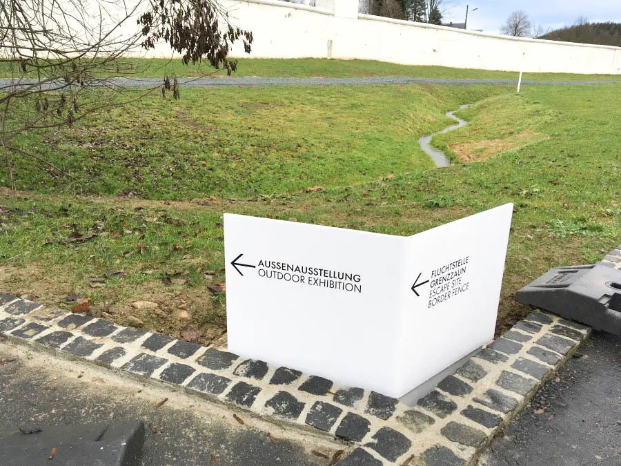 Panneau acier + corian 1.webp