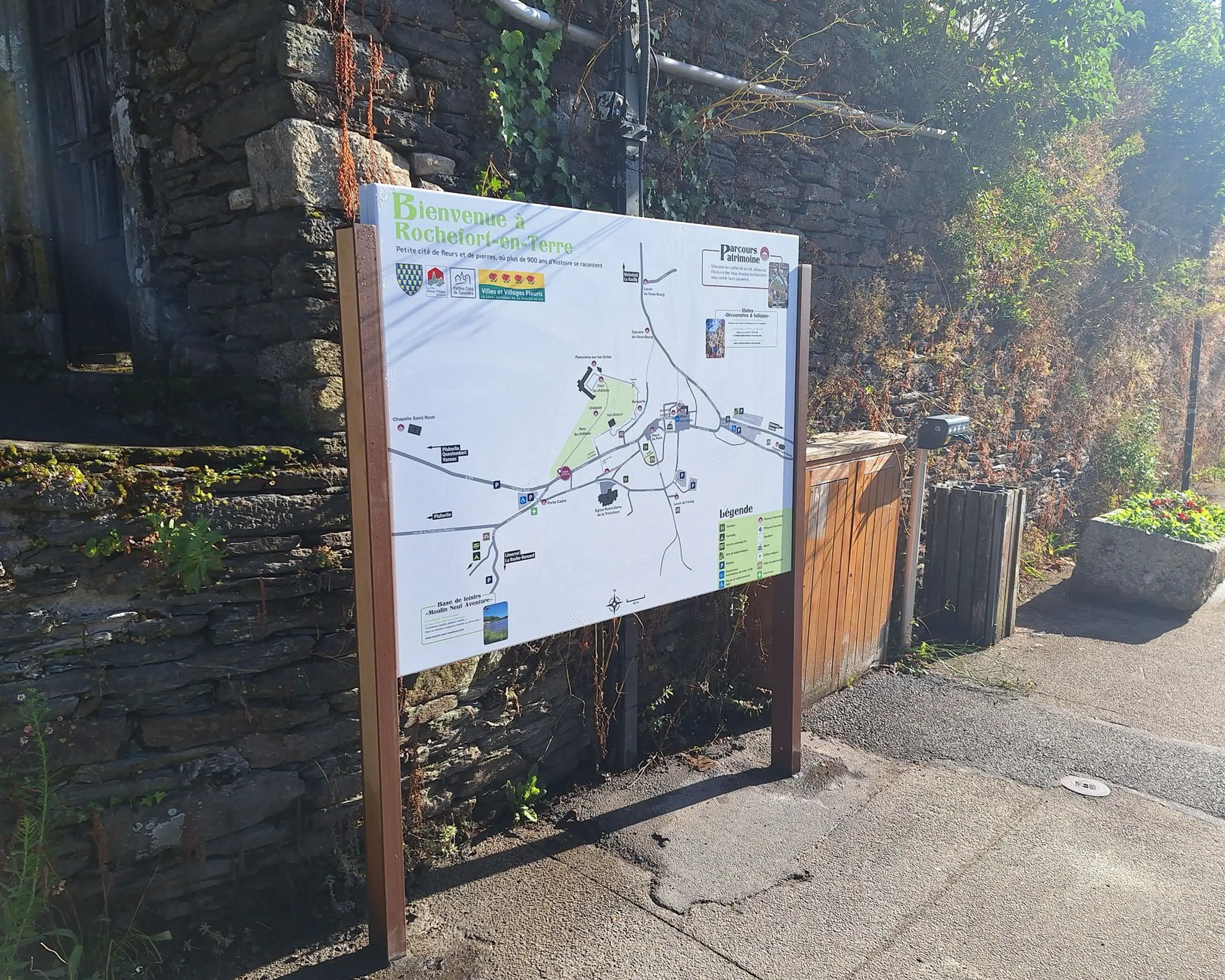 Panneaux entréer de ville de type RIS.webp