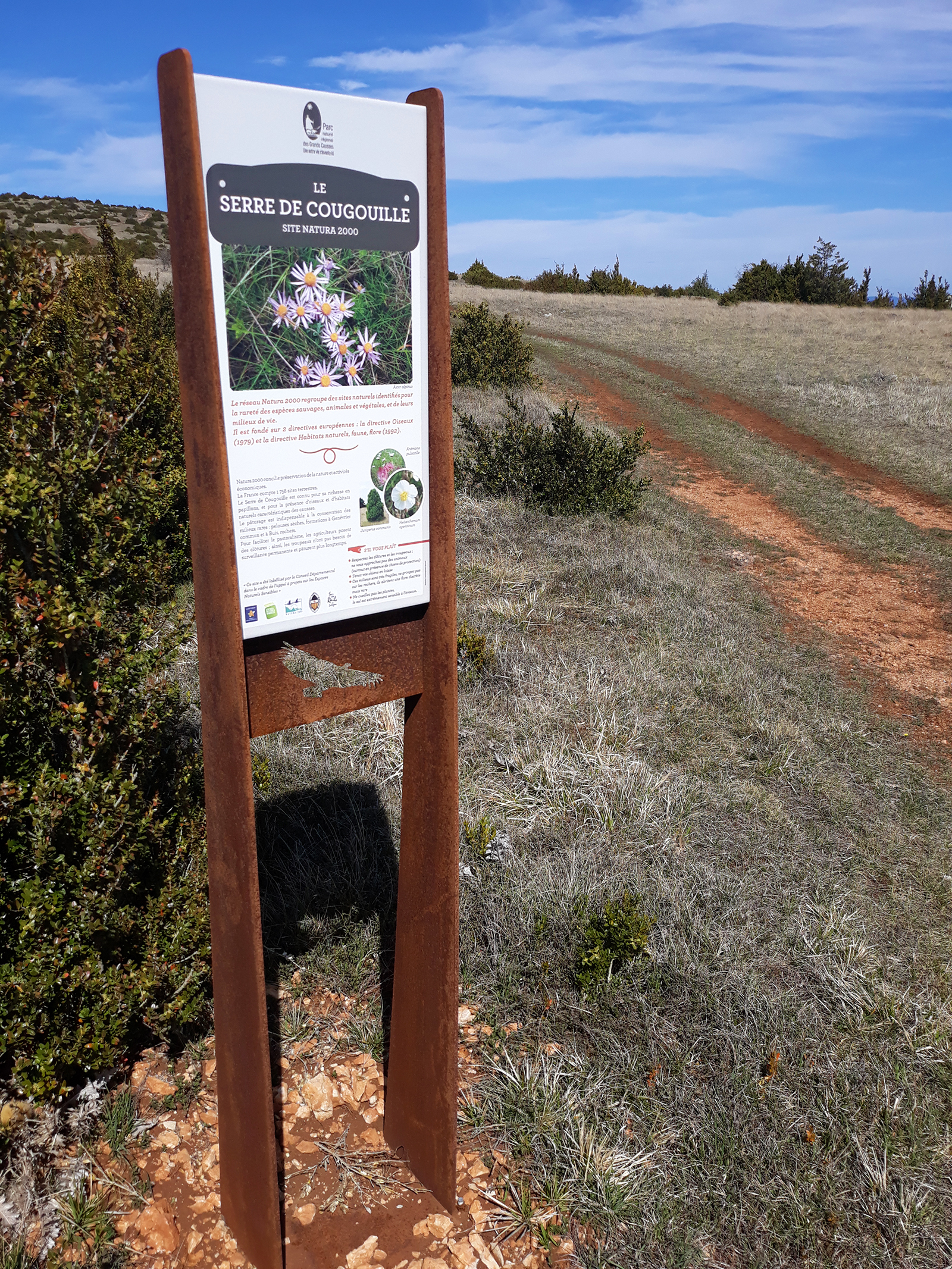 parc-naturel-grands-causses-signaletique-touristique