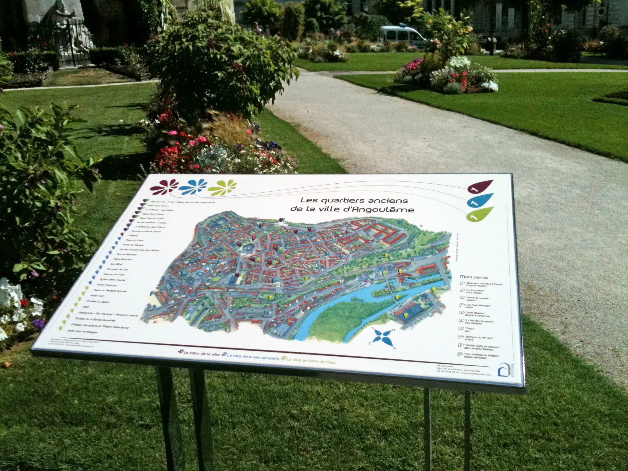 Plan cavalier table de lecture.webp