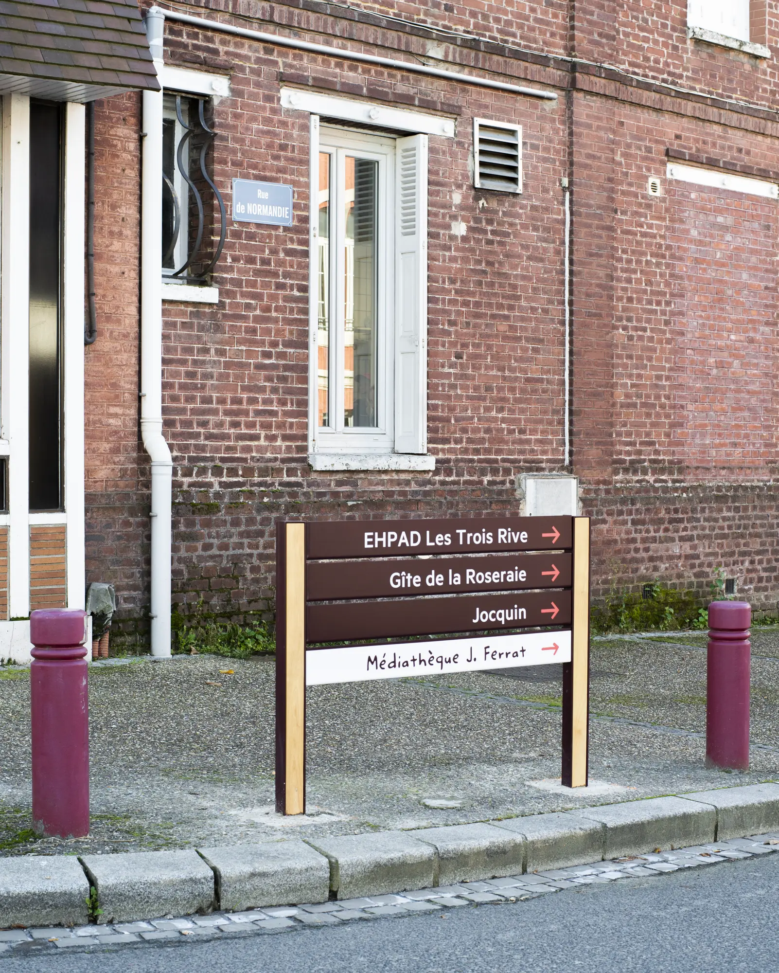 RIS pour une signalétique urbaine.webp