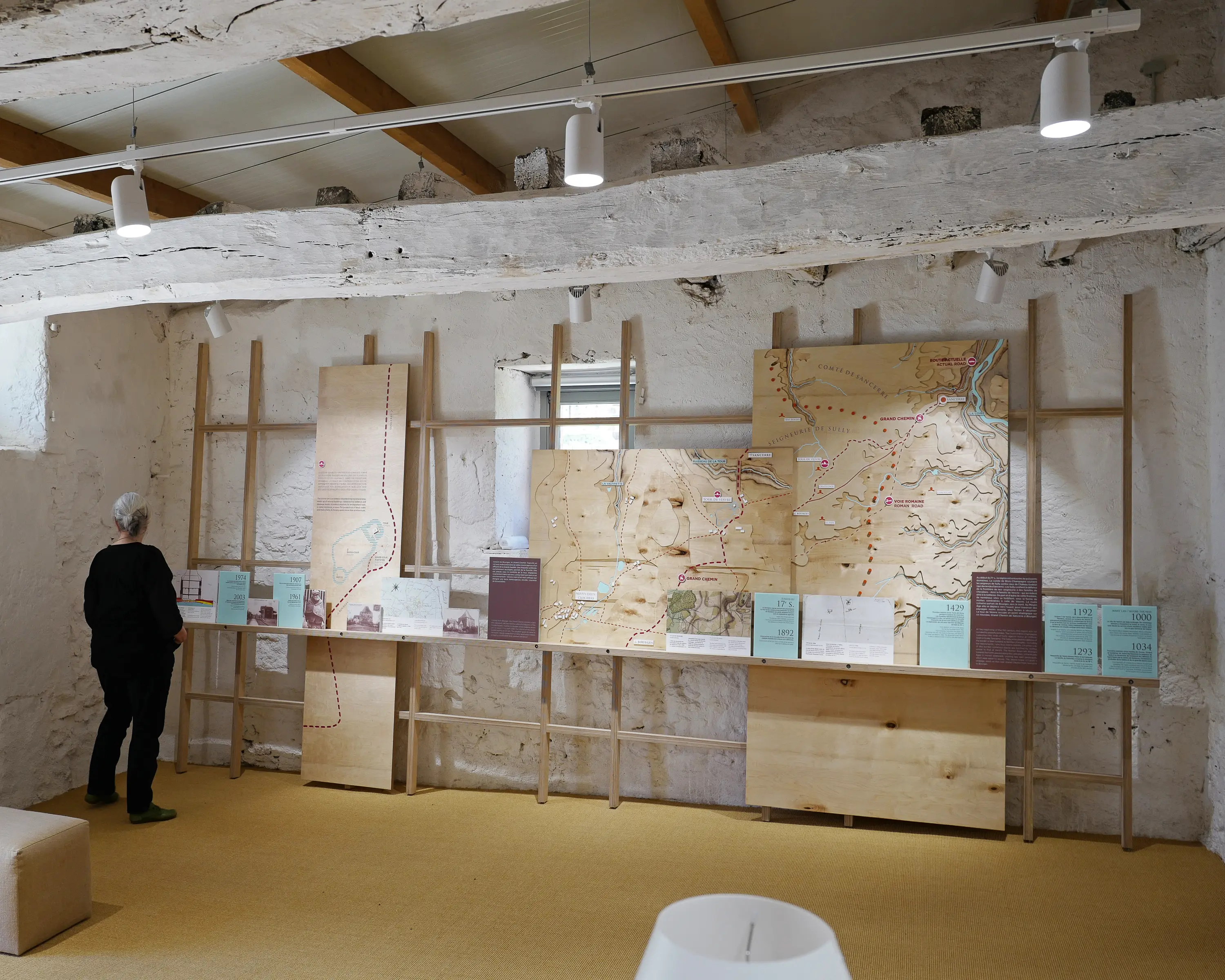 Signalétique intérieur - Carte en bois 2.webp