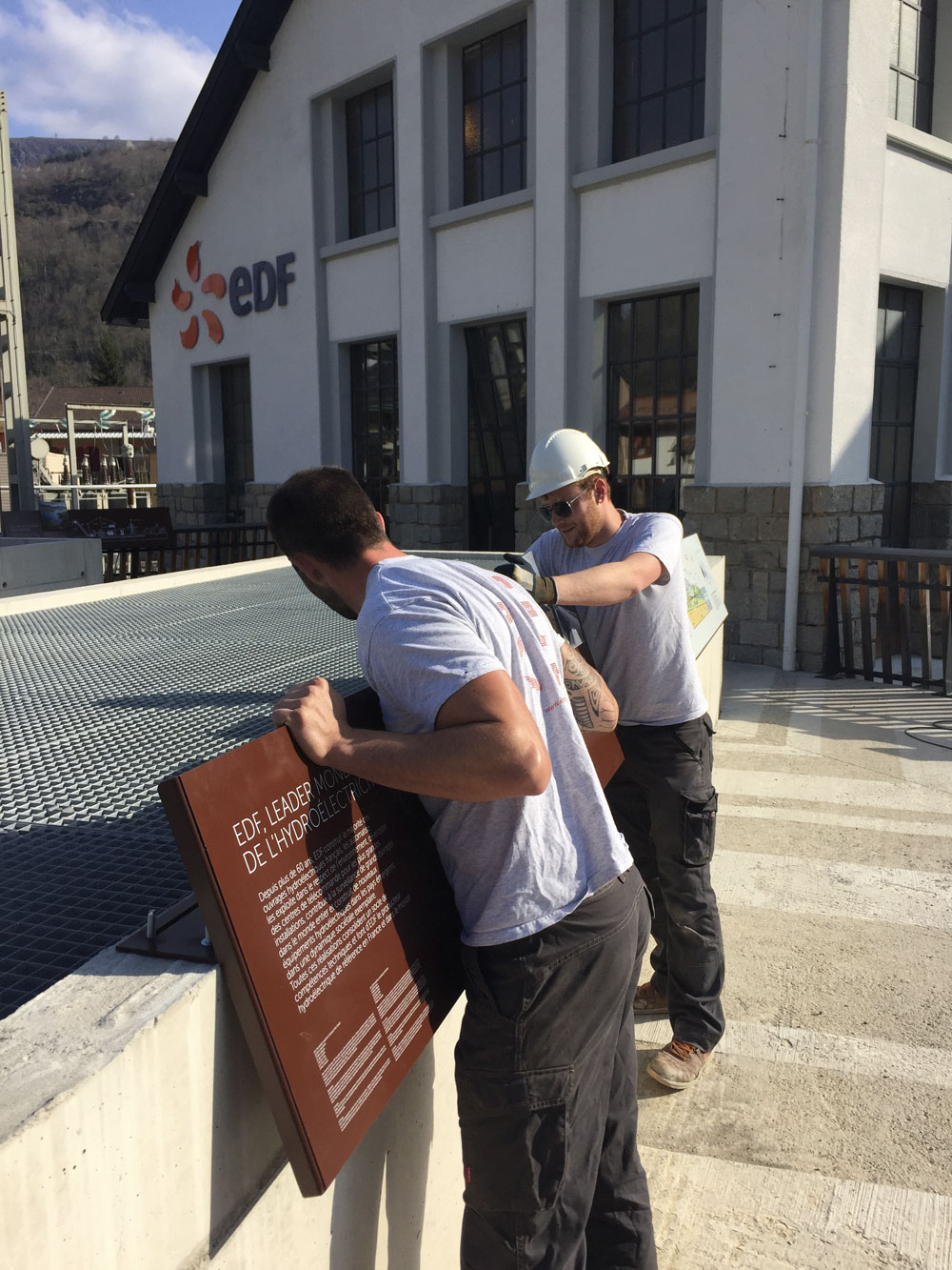 signaletique patrimoine lave émaillée tourisme