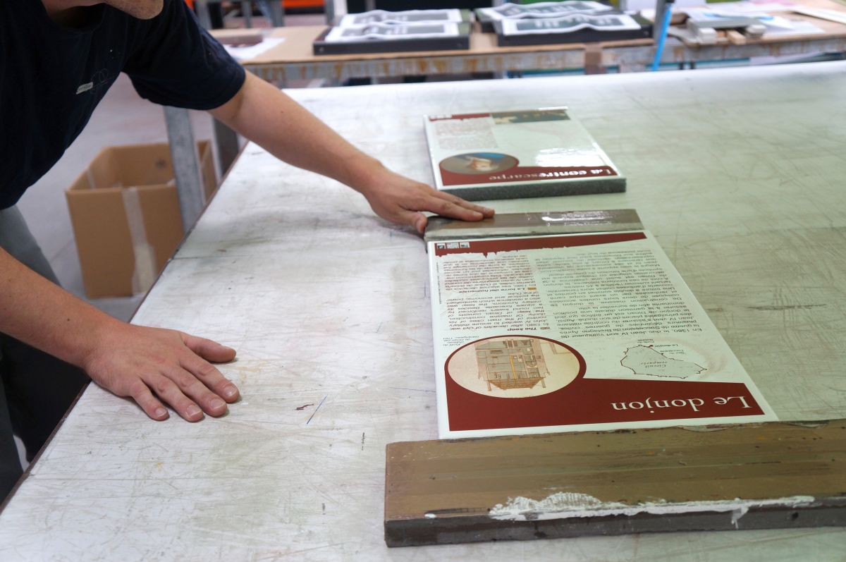 signaletique_patrimoniale_touristique_lave_emaillee