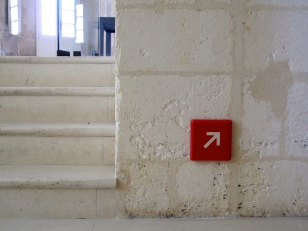 signaletique_site_culturel_patrimoine_tourisme_jalonnement_lave_emailee