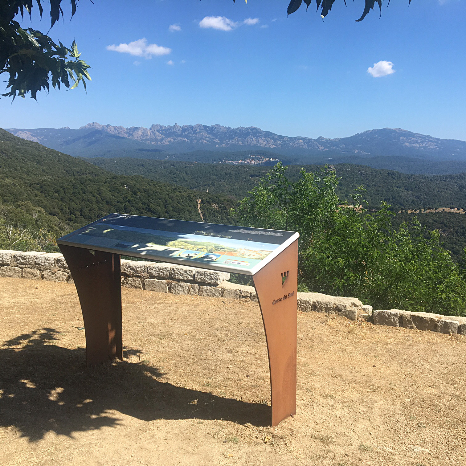 signaletique_tourisme_touristique_patrimoniale_acier_corten_lave_emailee