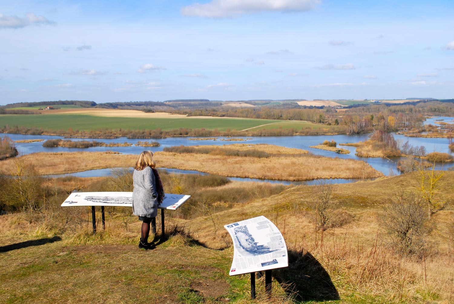 somme_belvederes_lave_emaillee_table_orientation1